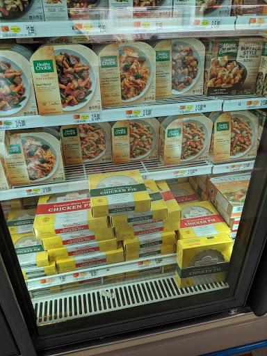 Grocery Store «Market Basket», reviews and photos, 167 S Broadway, Salem, NH 03079, USA