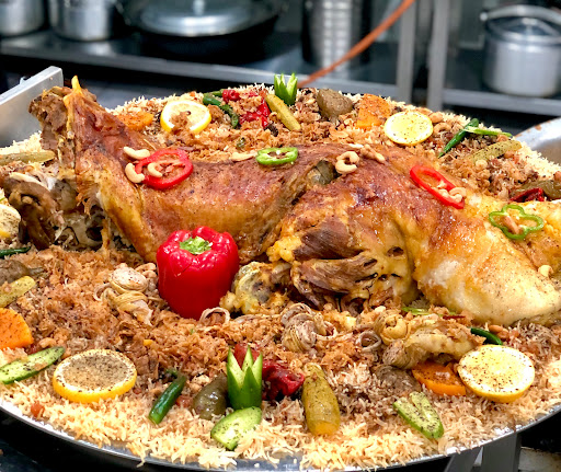 مطعم المنثورة 