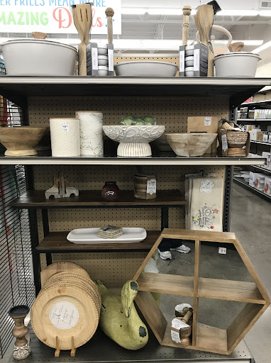 Home Goods Store «Tuesday Morning», reviews and photos, 10953 N Frank Lloyd Wright Blvd, Scottsdale, AZ 85259, USA