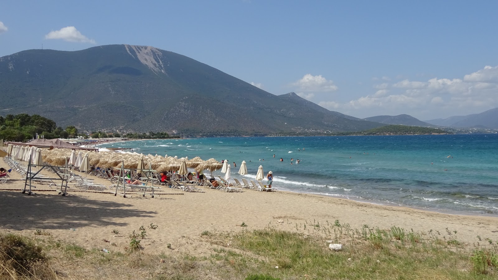 Alykes Plajı'in fotoğrafı - Çocuklu aile gezginleri için önerilir