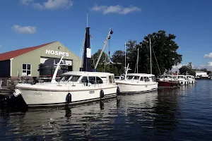 Bootverhuur Hospes - Sneek (Friesland) | Motorboten & Zeilboten image