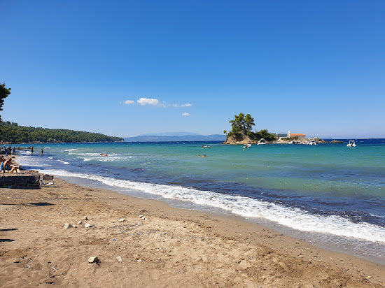 Elinika beach