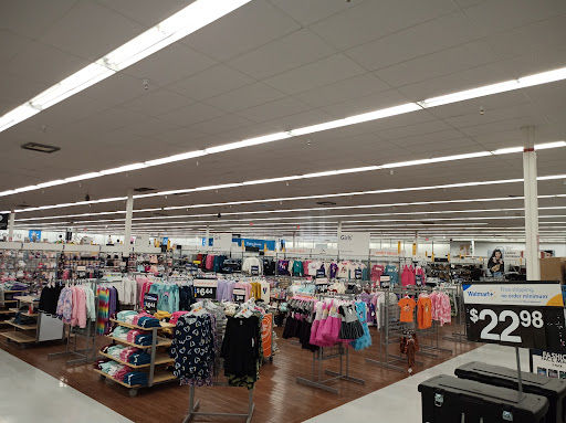 Discount Store «Walmart», reviews and photos, 15960 Dam Rd, Clearlake, CA 95422, USA
