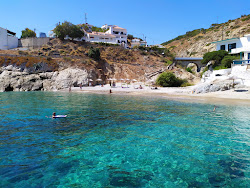 Foto von Armenistis beach II und die siedlung