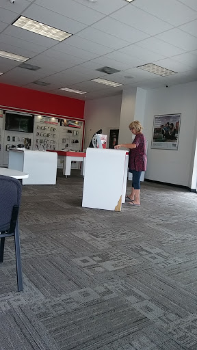 Cell Phone Store «Verizon Authorized Retailer - A Wireless», reviews and photos, 7029 Forest Hill Ave, Richmond, VA 23225, USA