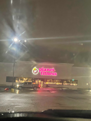Gym «Planet Fitness», reviews and photos, 24411 Michigan Ave, Dearborn, MI 48124, USA