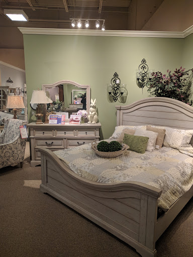 Furniture Store «Value City Furniture», reviews and photos, 931 US-1, Iselin, NJ 08830, USA