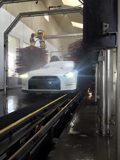 Car Wash «In-N-Out Express Car Wash Inc», reviews and photos, 13310 Sherman Way, North Hollywood, CA 91605, USA