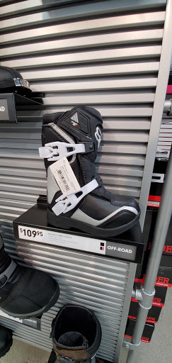 Motorcycle Parts Store «Cycle Gear», reviews and photos, 4210 196th St SW, Lynnwood, WA 98036, USA