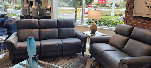 Furniture Store «Rooms To Go Furniture Store - Altamonte Springs», reviews and photos, 464 FL-436, Altamonte Springs, FL 32714, USA