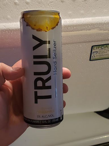 Liquor Store «Point Package Liquors», reviews and photos, 3030 E 10th St, Jeffersonville, IN 47130, USA