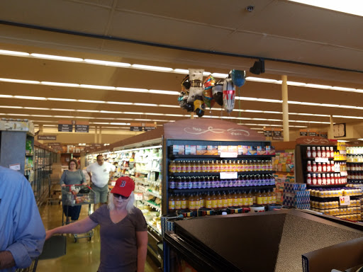 Grocery Store «Nob Hill Foods», reviews and photos, 520 Center Ave, Martinez, CA 94553, USA