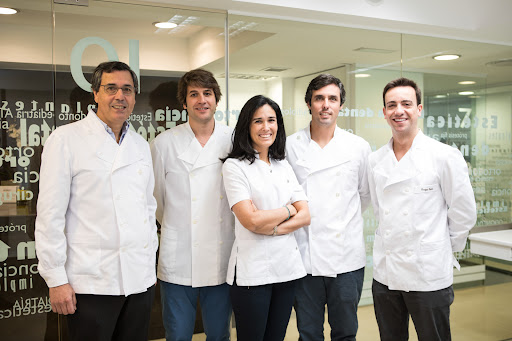 Araújo Smart Dental | Dentista en A Coruña en A Coruña, A Coruña