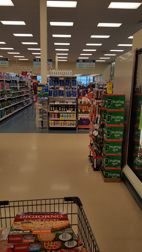 Grocery Store «Schnucks», reviews and photos, 1393 Big Bend Rd, Ballwin, MO 63021, USA