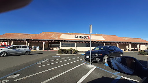 Burns Valley Mall, Olympic Dr, Clearlake, CA 95422, USA, 