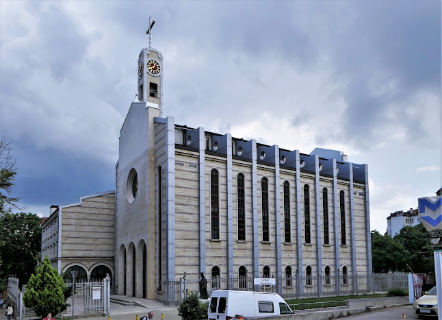 Отзиви за Католическа катедрала на София в София - църква