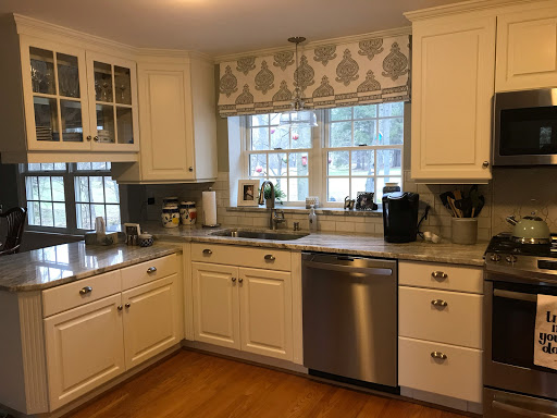 Painter «Red Truck Painting», reviews and photos, 469 Pearl St, Rochester, NY 14607, USA