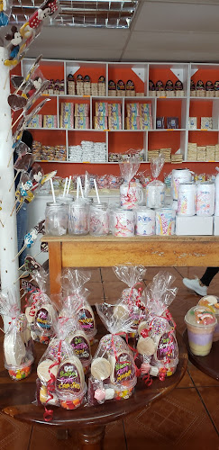 Opiniones de Los dulces de la abuela en Baños de Agua Santa - Tienda de ultramarinos