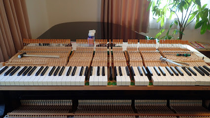 ピアノ調律 （有）岡本ピアノ工房