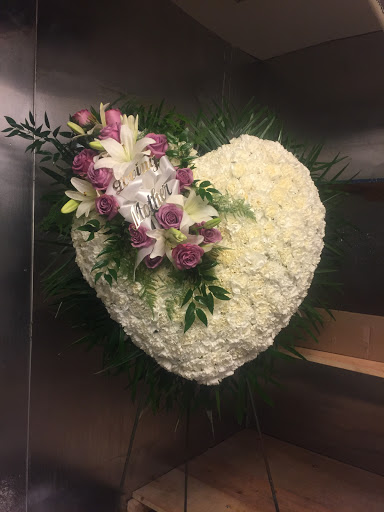 Florist «Flowers By Kelly», reviews and photos, 43 Atlantic Ave, Lynbrook, NY 11563, USA