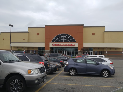 Movie Theater «Regal Cinemas Ronkonkoma 9», reviews and photos, 565 Portion Rd, Ronkonkoma, NY 11779, USA