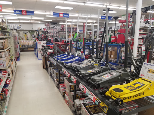 Hardware Store «Harbor Freight Tools», reviews and photos, 9 Signal Hills Center, St Paul, MN 55118, USA