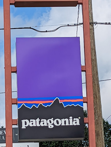 Clothing Store «Patagonia Atlanta», reviews and photos, 34 E Andrews Dr NW, Atlanta, GA 30305, USA