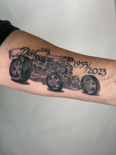 Find simple family tattoo ideas for your next unique tattoo in Amsterdam at Spoken Hand Tattoo