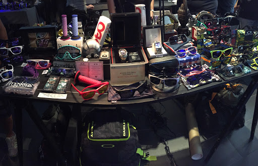 Sunglasses Store «Oakley Store», reviews and photos, 603 Lincoln Rd #100, Miami Beach, FL 33139, USA