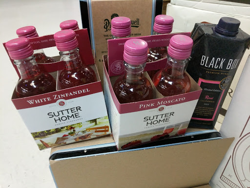 Beer Store «Beer & Wine World», reviews and photos, 26 E Debbie Ln # 102, Mansfield, TX 76063, USA