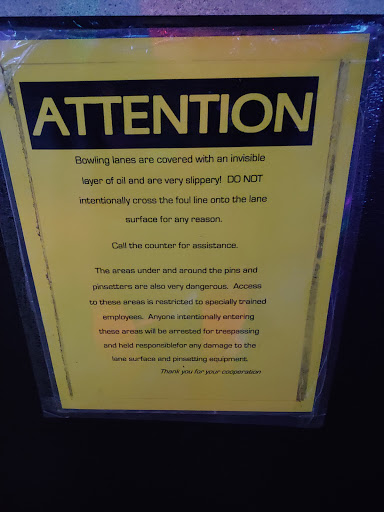 Bowling Alley «Strike City Lanes Bowling Center», reviews and photos, 1170 OR-99, Eugene, OR 97402, USA