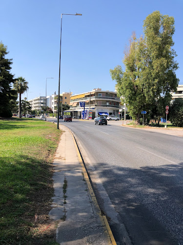 Λεωφ. Κωνσταντίνου Καραμανλή 13, Βούλα 166 73