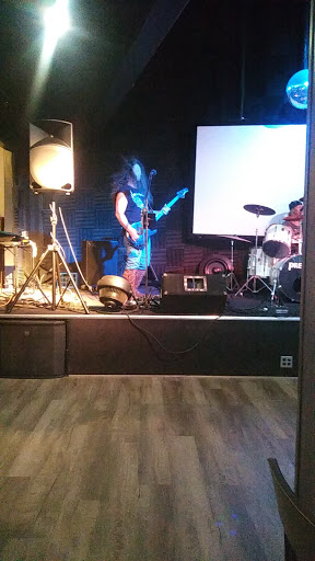 Bar «The Gateway Bar, Restaurant and Liquor Store», reviews and photos, 227 W 8th St, Ship Bottom, NJ 08008, USA