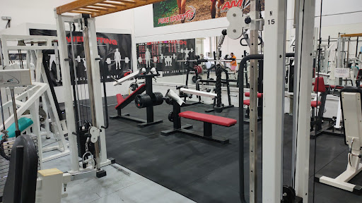 PURE SPORT Gimnasio en Algeciras, Cádiz