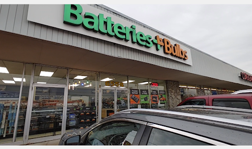 Car Battery Store «Batteries Plus Bulbs», reviews and photos, 6554 E 41st St, Tulsa, OK 74145, USA