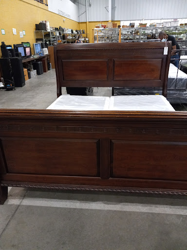 Thrift Store «Durham Rescue Mission Thrift Stores», reviews and photos, 10701 Glenwood Ave, Raleigh, NC 27617, USA