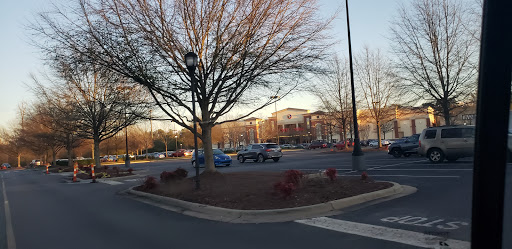 Movie Theater «Regal Cinemas Beaver Creek 12», reviews and photos, 1441 Beaver Creek Commons Dr, Apex, NC 27502, USA