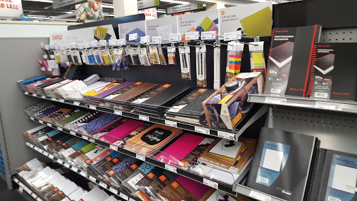 Office Supply Store «Staples», reviews and photos, 2120 SW 32nd Ave, Coral Gables, FL 33145, USA