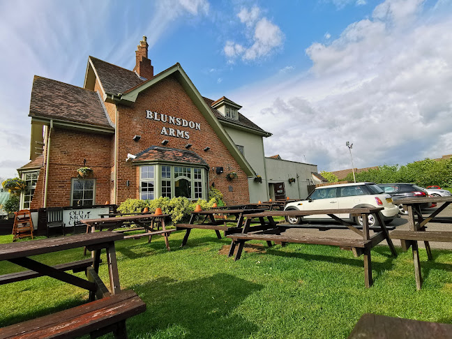 Comments and reviews of The Blunsdon Arms
