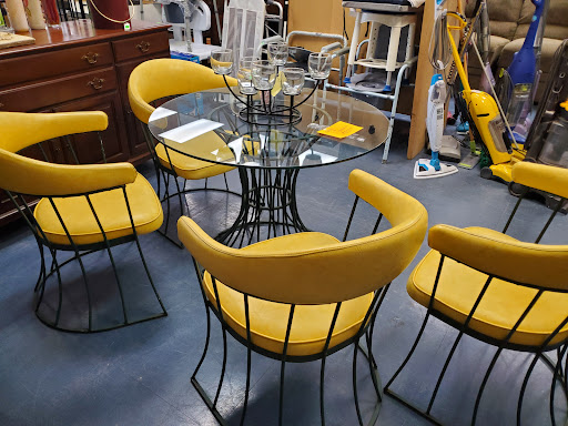 Thrift Store «Simply Thrifty Thrift Store», reviews and photos, 390 NJ-57, Washington, NJ 07882, USA