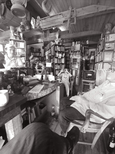 Book Store «D G Wills Books», reviews and photos, 7461 Girard Ave, La Jolla, CA 92037, USA