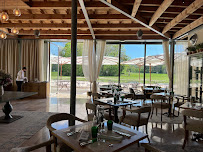 Atmosphère du Restaurant L'Orangerie à Le Puy-Sainte-Réparade - n°12