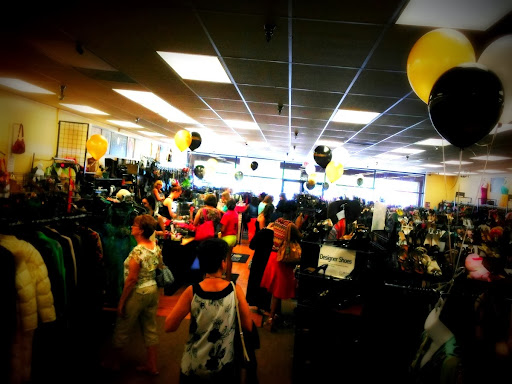 Used Clothing Store «Clothes Mentor», reviews and photos, 11404 W Broad St, Glen Allen, VA 23060, USA