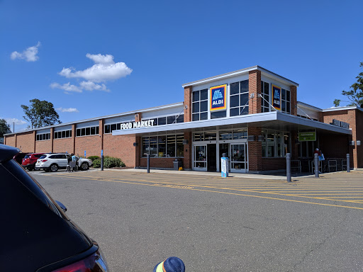 ALDI, 238 Boston Post Rd, Milford, CT 06460, USA, 