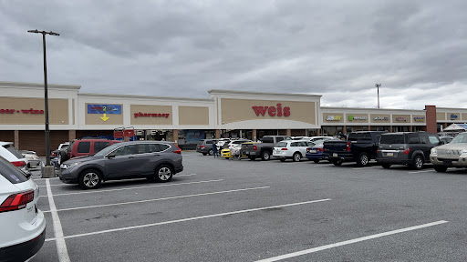 Supermarket «Weis Markets», reviews and photos, 901 E Main St, Palmyra, PA 17078, USA