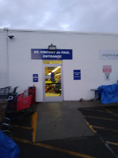 Thrift Store «St Vincent de Paul Aurora Thrift Store», reviews and photos, 13555 Aurora Ave N, Seattle, WA 98133, USA