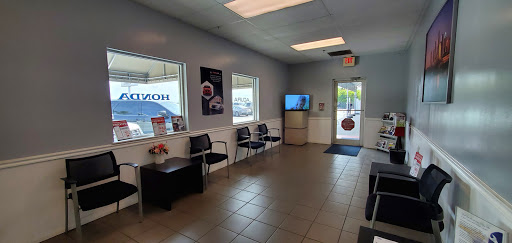 Auto Body Shop «Jerry Ulm Body Shop», reviews and photos, 4855 W Hillsborough Ave, Tampa, FL 33614, USA