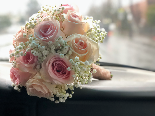 Florist «Illusion Florist & Events», reviews and photos, 12231 SE Stark St, Portland, OR 97233, USA