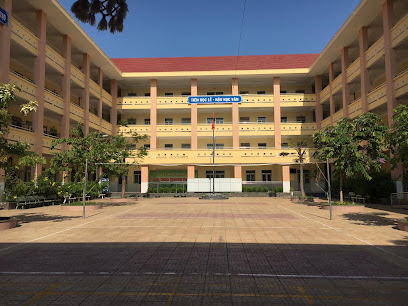 Hình Ảnh Trường THPT Lê Trọng Tấn