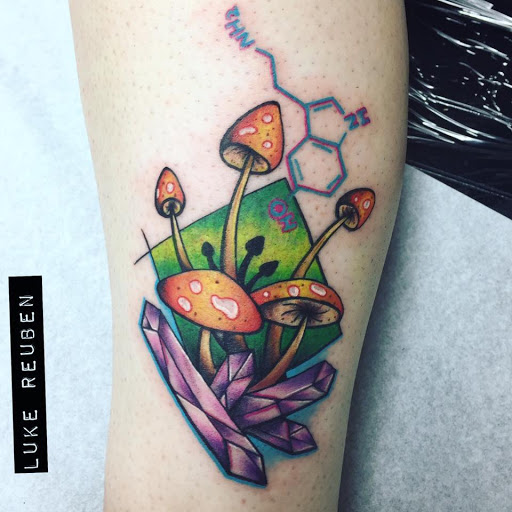 Tattoo Shop «Aardvark Tattoo Company», reviews and photos, 14804 SE Powell Blvd, Portland, OR 97236, USA